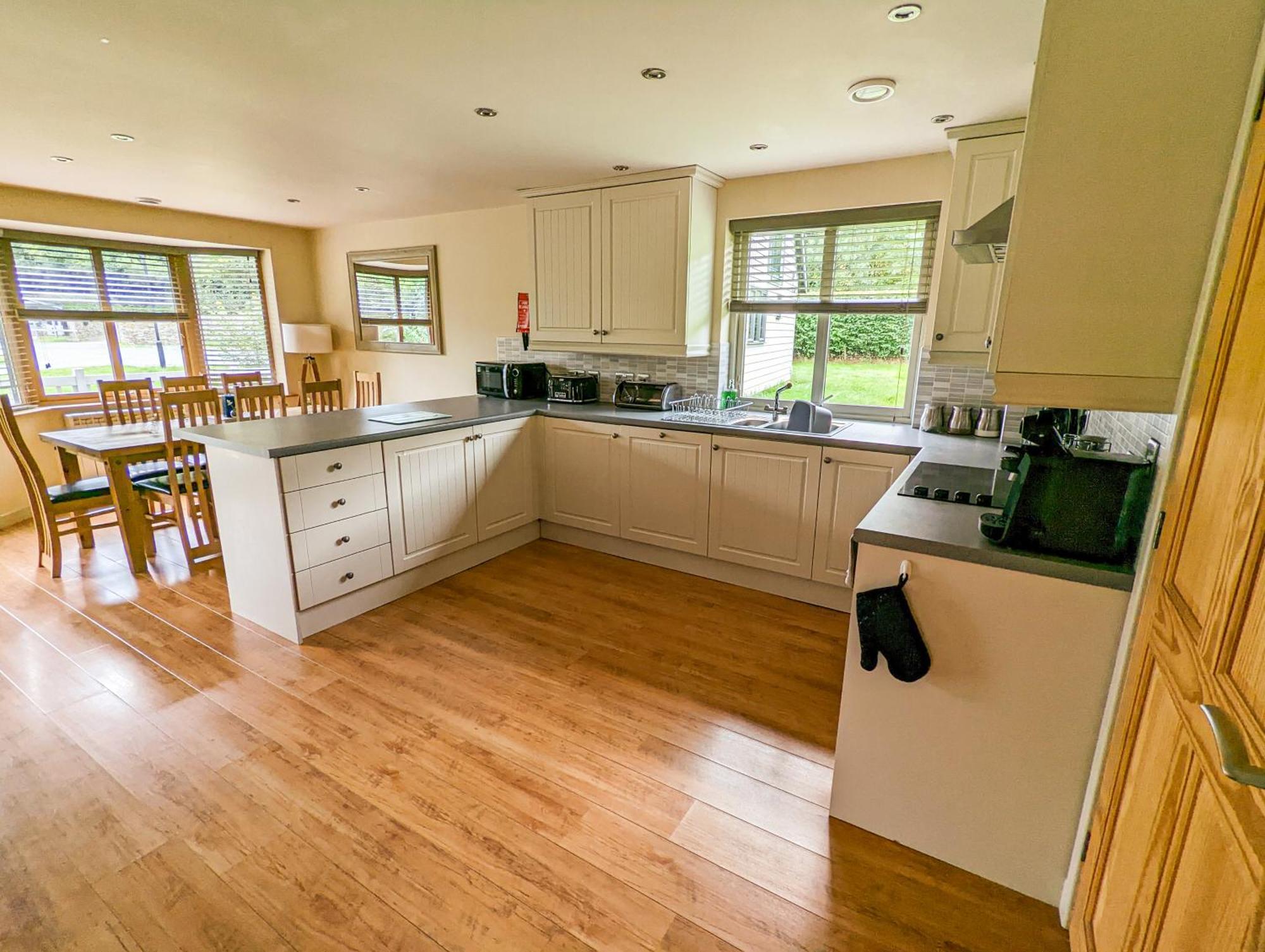 Elm Escapes Villa Knighton  Luaran gambar