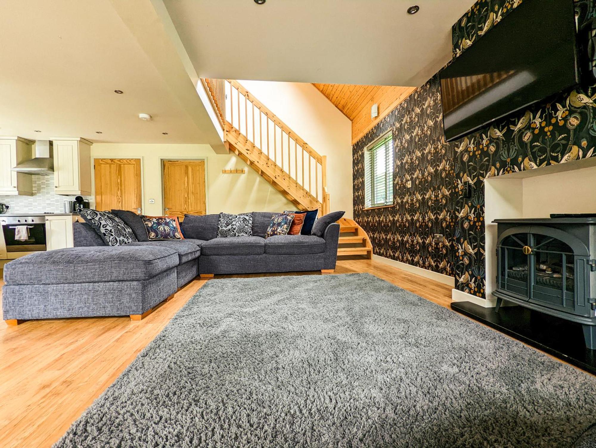Elm Escapes Villa Knighton  Luaran gambar